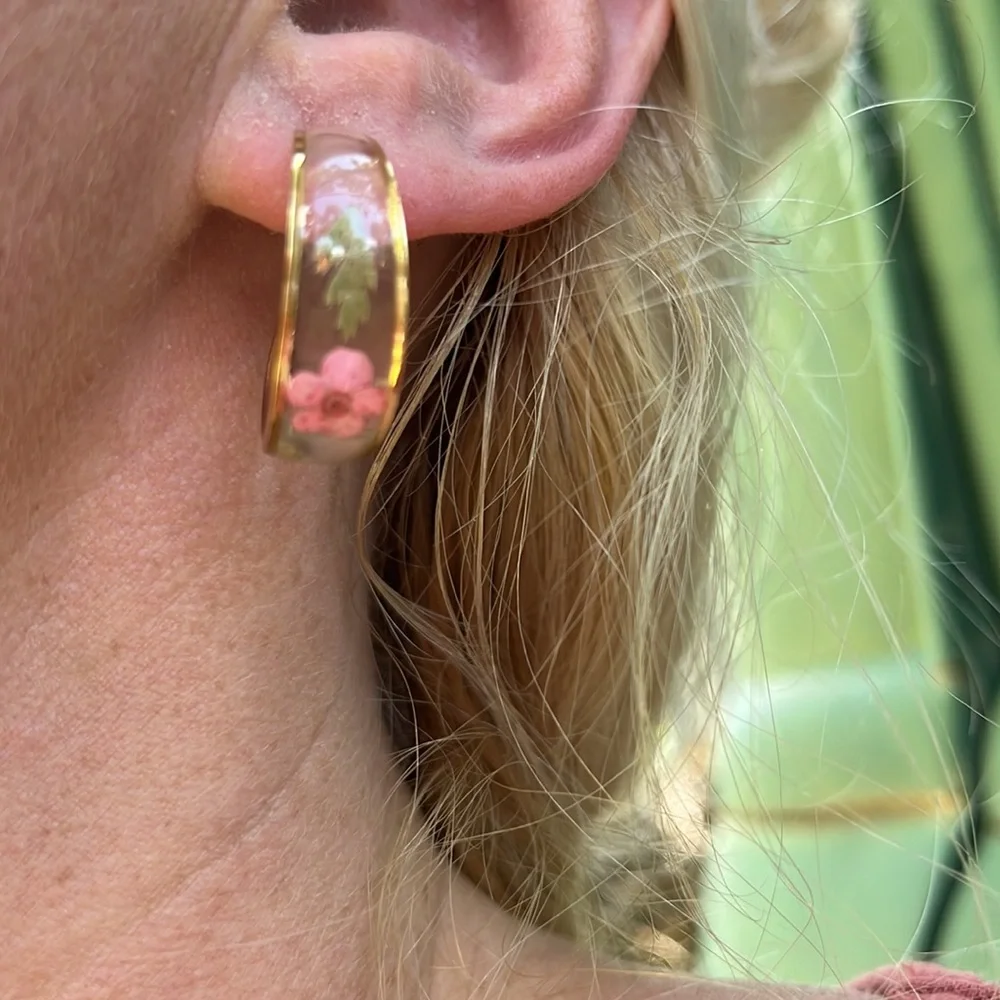 Handmade Gold Resin Hoop Earrings with Dried Pink Flowers - Picture 11 of 16